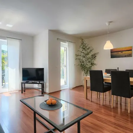 Gojak By Interhome * Пула