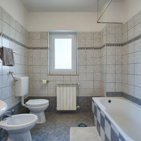 Gojak By Interhome * プーラ