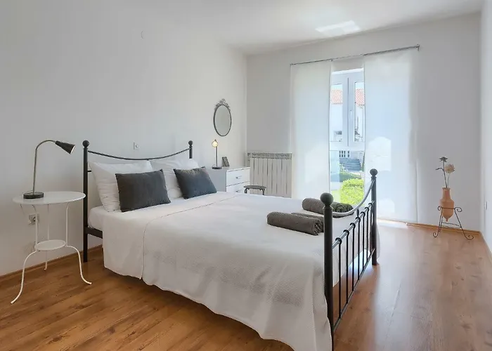 Gojak By Interhome * 풀라