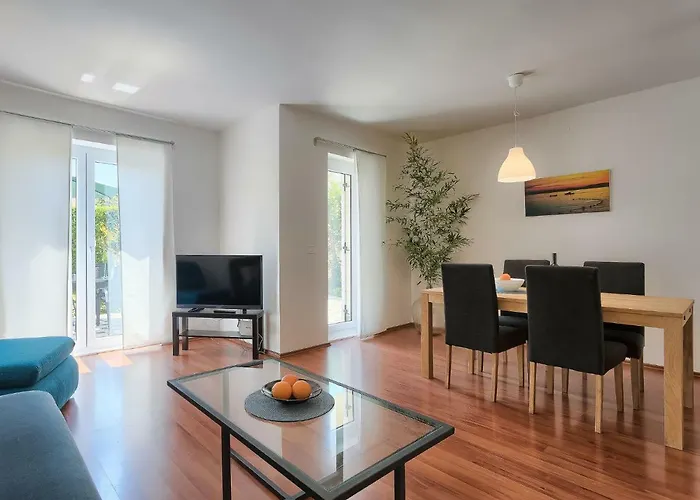 Gojak By Interhome * 풀라