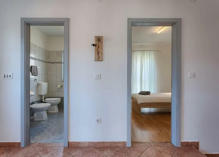 Gojak By Interhome *