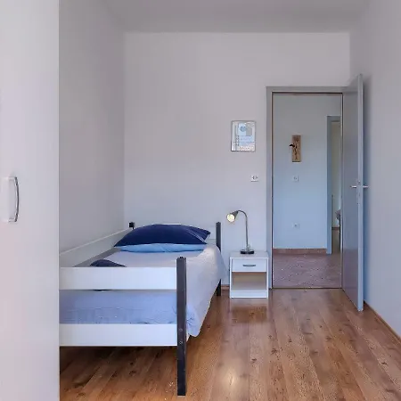 Gojak By Interhome בית נופש